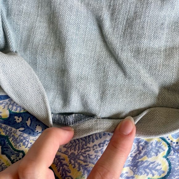 Garage Denim Shorts size 09 / 33inch waist distressed arctic blue - Picture 5 of 9